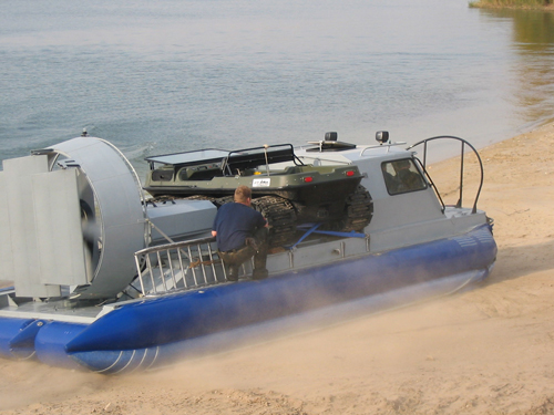 旅游使用的气垫船要多少钱?